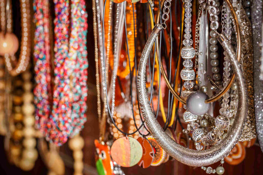 The Art of Handmade Jewellery in India: A Touch of Tradition in Modern Fashion